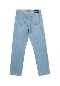 Jeans in denim blu chiaro con design a gamba dritta, dotati di due tasche posteriori e un'etichetta nera in vita. Texture liscia.