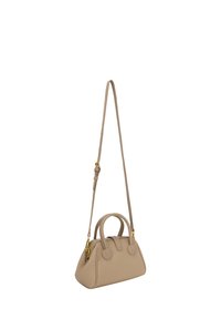 Beige læder håndtaske med en struktureret form, dobbelt top håndtag, en aftagelig rem og hardware i guldfarve. Tekstureret overflade.