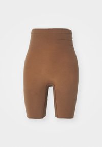 Unselected, chestnut brown