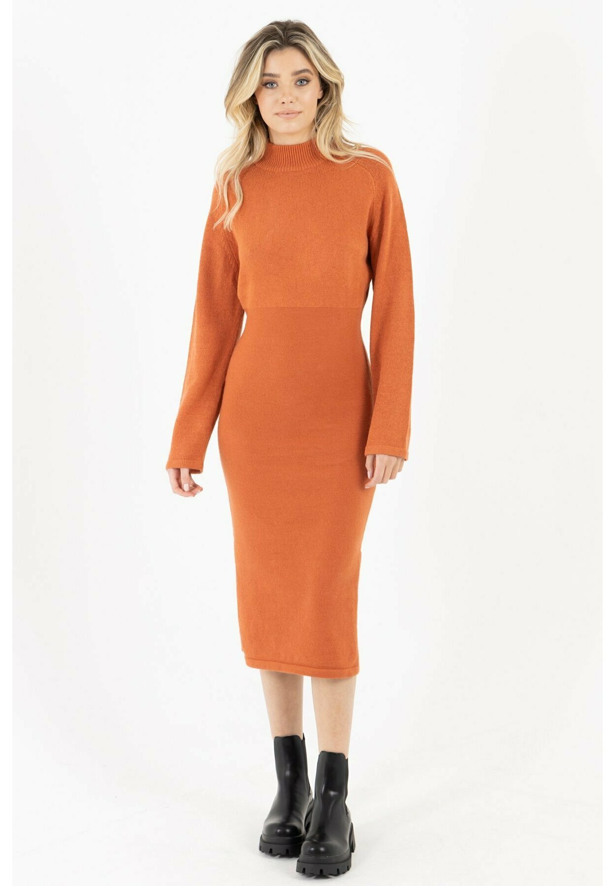 robe pull orange