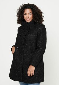 ONLY Carmakoma CARNEWSOPHIA - Manteau classique - black