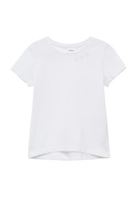 Witte katoenen t-shirt met korte mouwen, ronde hals en drie kleine roze hartaccenten bij de schouder. De zoom is lichtjes gebogen.