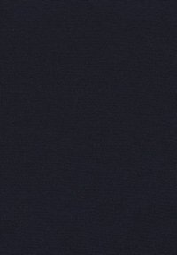 Dunkelblauer Strickstoff mit glatter Textur, der ein einheitliches Muster und eine leicht hervorgehobene Webart aufweist. Geeignet für Bekleidung oder Polsterung.