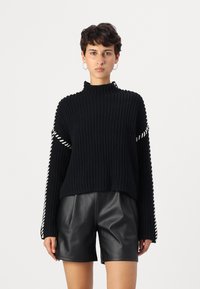 Vero Moda VMNEWCREAM FUNNELNECK PULLOVER  - Jumper - black/birch