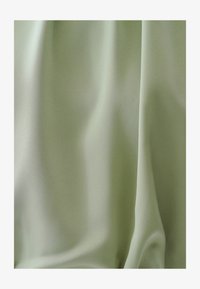 Valittu, sage green