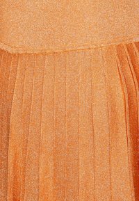 Patrizia Pepe Koktejlové šaty / šaty na párty - orange