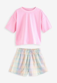 Rosa Baumwoll-T-Shirt mit kurzen Ärmeln, kombiniert mit karierten Shorts in verschiedenen Farben mit Pastelltönen und elastischem Bund.