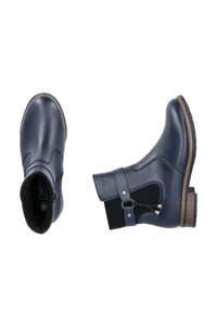 Marineblaue Ankle Boots aus Leder mit Gummisohle, ausgestattet mit einem seitlichen Reißverschluss, einem elastischen Einsatz und einem dekorativen Riemen mit Hardware-Akzenten.