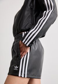adidas Originals FIREBIRD - Jakna iz umetnega usnja - black