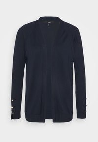 Tmavě modrý kardigan z měkké pleteniny s otevřeným předním dílem, dlouhými rukávy a zlatými knoflíkovými akcenty na manžetách.