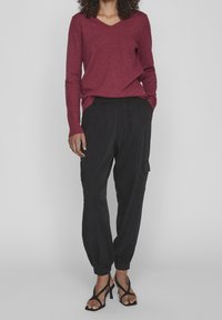 VILA Strickpullover - red