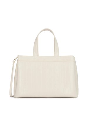 Sac à main rectangulaire de couleur crème avec deux poignées courtes et une bandoulière ajustable, présentant une texture verticale subtile sur la surface.