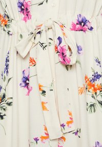 Yasasina Cs Midi Belt Dress Whitecap Grey Aop Botanica Prt