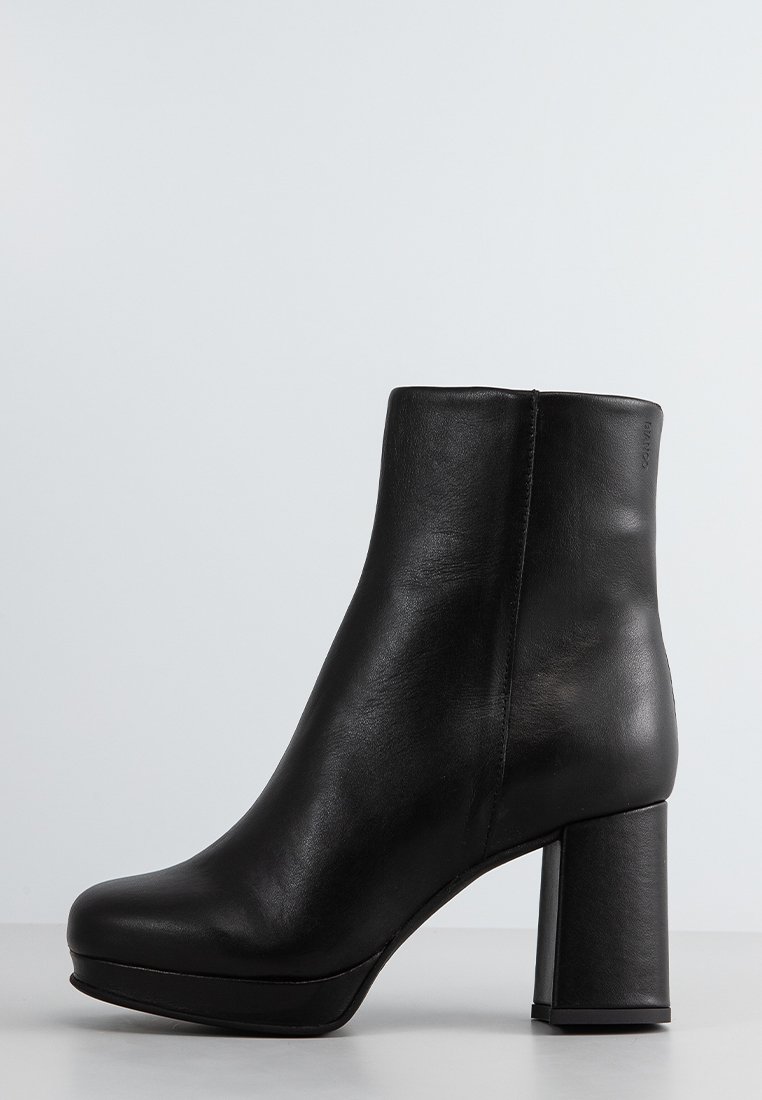 Botine cu platformă