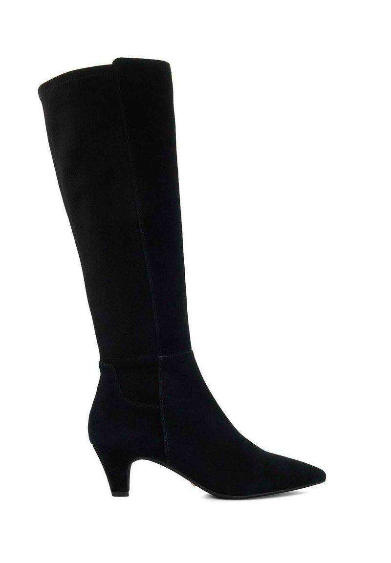 Bottines noires montantes en daim doux, avec un bout pointu et un talon modeste. Le design inclut des coutures élégantes le long du côté extérieur.