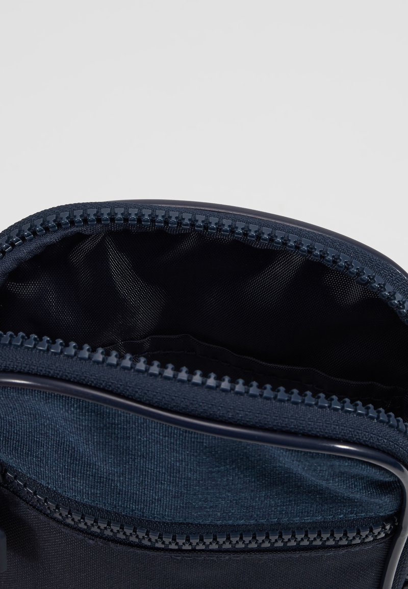 Herren Umhängetaschen | Ellesse TEMPLETON Umhängetasche navy/dunkelblau - VX30348 Herren Umhängetaschen | Ellesse TEMPLETON Umhängetasche navy/dunkelblau - VX30348