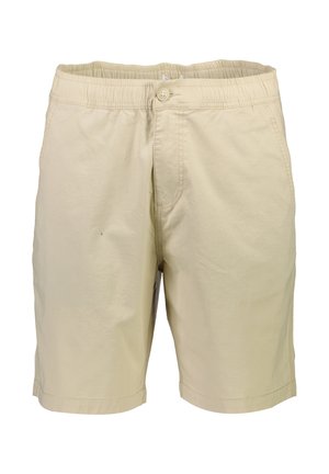 Shorts en coton beige avec une taille ajustable, fermeture à bouton, poches avant et une texture lisse. Présente des coutures soignées et une coupe décontractée.