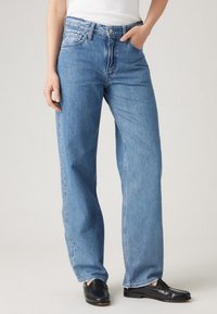 Levi's® WELLTHREAD BAGGY DAD - Traperice opuštenog kroja - garden stone