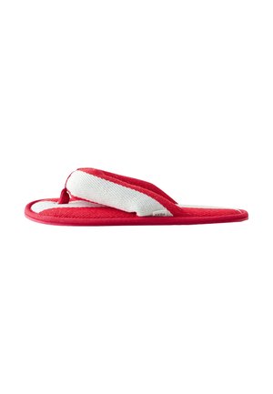 Rood-witte stoffen teenslipper met gevoerde zool en brede teenriem, weergegeven op een witte achtergrond.