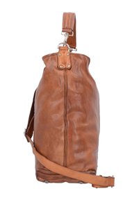 Borsa a tracolla in pelle marrone con una superficie morbida e strutturata, forma arrotondata, tracolla regolabile e dettagli in metallo.