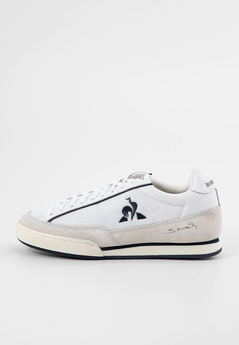 Sneaker low