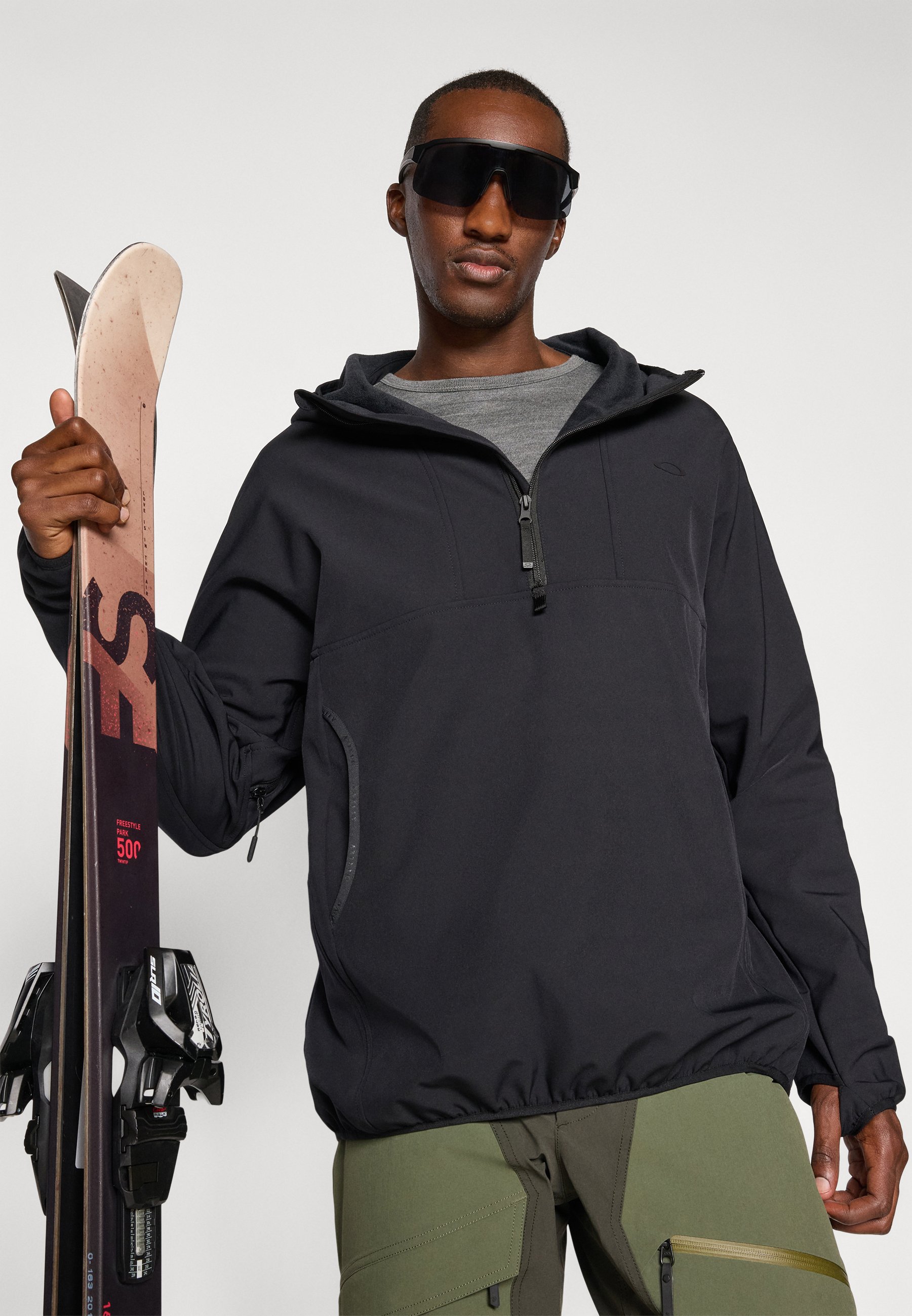 Oakley WINTERTIDE HOODIE - Soft shell jacket - blackout/black