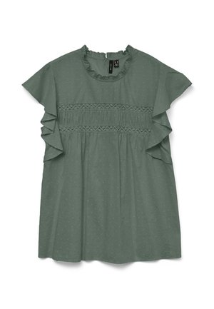 Grønn kortermet bluse med volangerm, teksturerte prikker, blondebånd og en rund hals med volangkant.