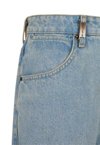 - Jeansy Relaxed Fit