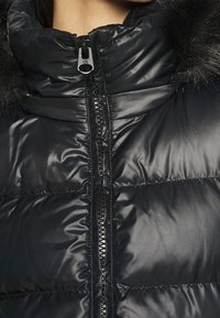 Calvin Klein Dunjacka - black