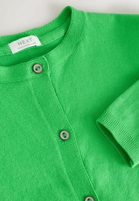 Valimata, bright green