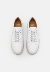BOSS GARY - Sportcipő - white