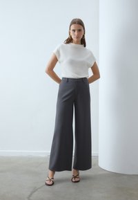 Anna Field Broek - dark grey