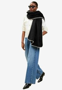 COSY WHIPSTITCH BLANKET  - Šál - black