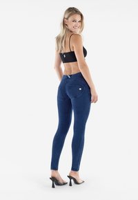 Freddy PUSH UP  - Jeans Skinny Fit - dark jeans seams on tone