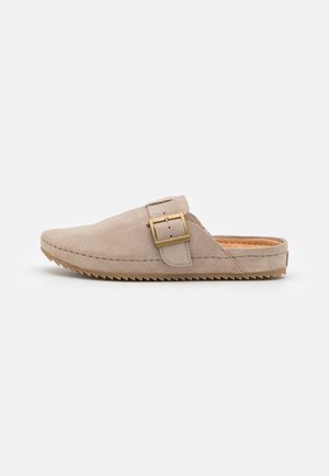 BROOKLEIGH MULE - Papuče - sand