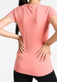 ONLY Play Camiseta básica - light pink