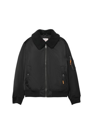 - Kurtka Bomber