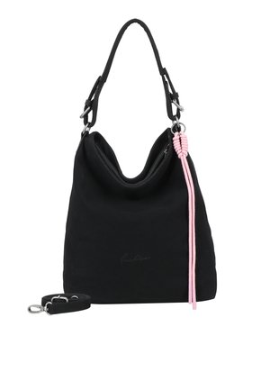Sac à main en daim noir au design décontracté. Présente un détail tressé rose et une bandoulière amovible. Fermeture zippée sur le dessus et accents en métal argenté.