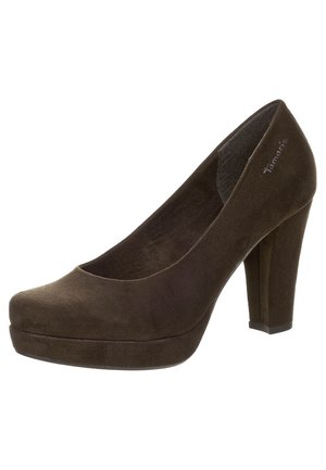 Brązowe zamszowe szpilki na wysokim obcasie z okrągłym noskiem i masywną platformą. Posiadają teksturowaną cholewkę oraz solidny blokowy obcas.