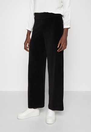Carrie Lowny Rw 7 8 Pant Duck Green main image 0