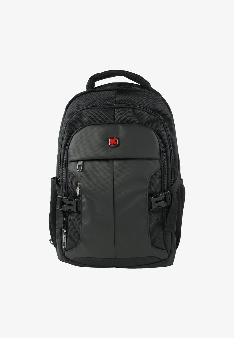 Zwarte rugzak gemaakt van duurzaam fabric, met een glad voorpaneel, meerdere ritszakken, verstelbare banden en een handvat aan de bovenkant.