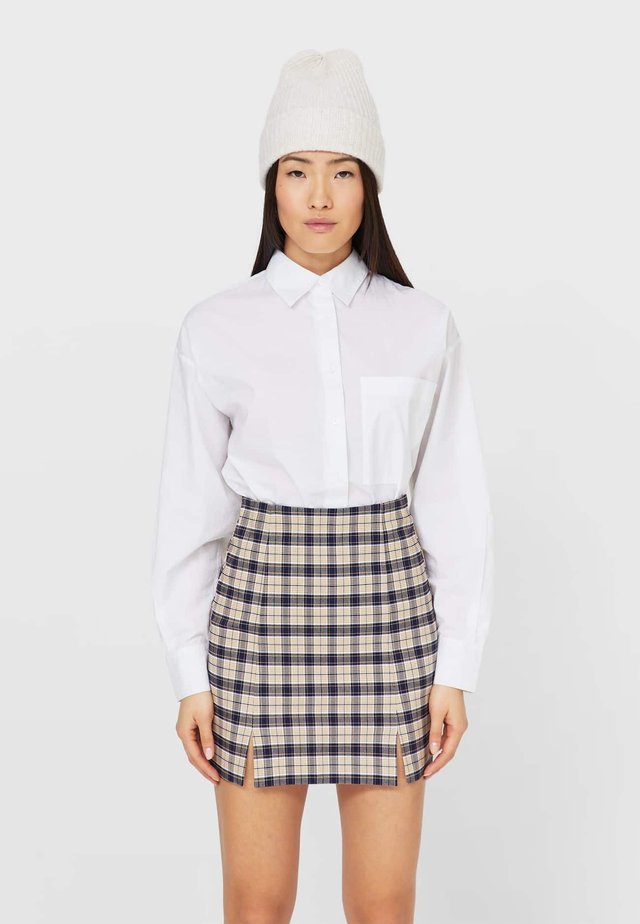 MIT ABTRENNUNG  - A-Linien-Rock - orange