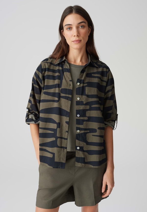 LOOSE FIT PRINT - Hemdbluse - olive leaf
