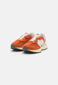 New Balance U327 UNISEX - Sneaker low - infield clay