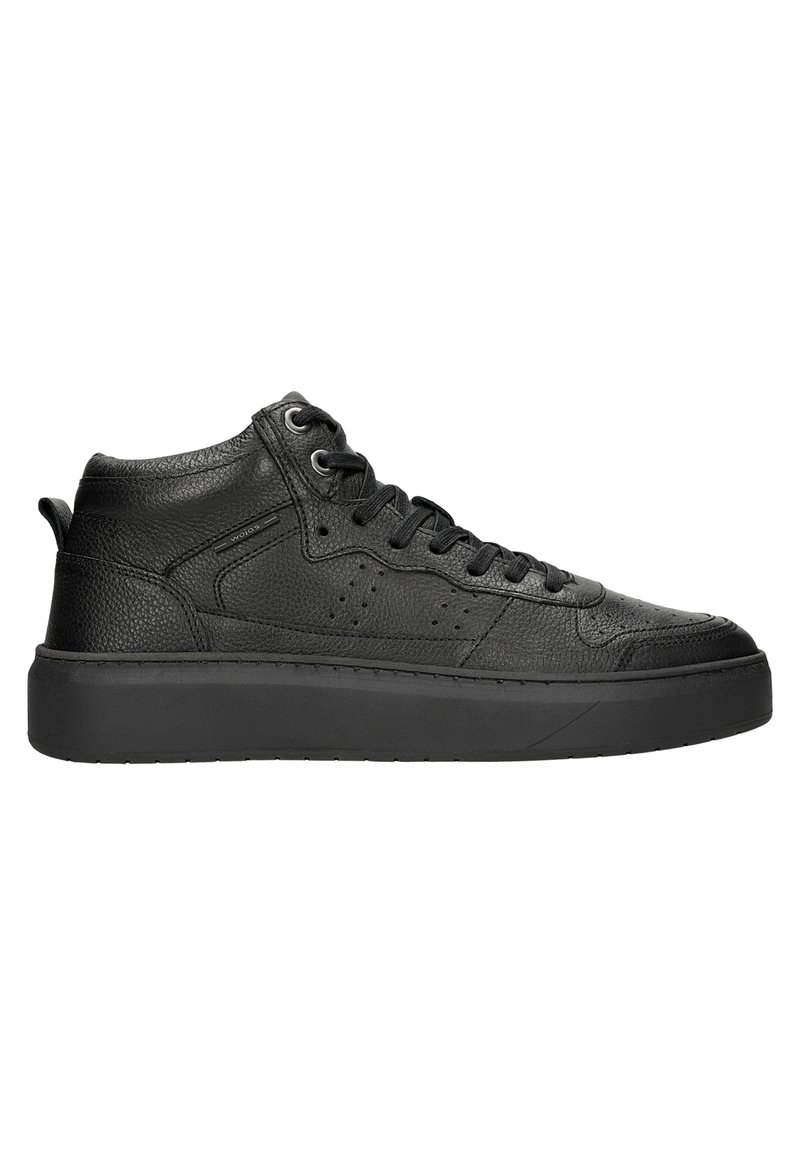 Sneaker alte nere in pelle testurizzata con suola in gomma, punta rotonda e lacci piatti. Presentano piccole perforazioni per la ventilazione.