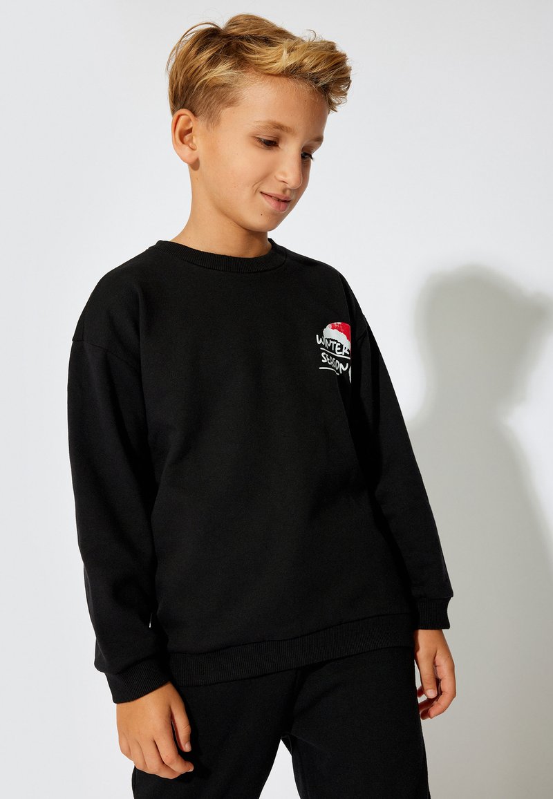 Koton Collegepaita - black