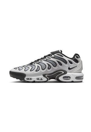 - Sneakersy niskie