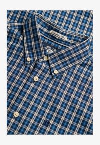 Non sélectionné, quays navy check