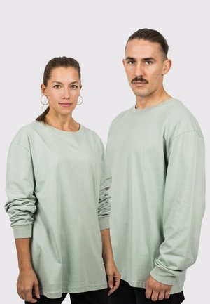 OVERSIZED LONG SLEEVE UNISEX - Tops ar garām piedurknēm - sage green