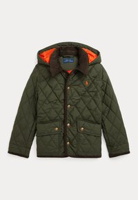 Vihreä tikattu takki hupulla, jossa oranssi vuori, ruskea corduroy-kaulus ja kultaiset napit; siinä on kaksi etutaskua.